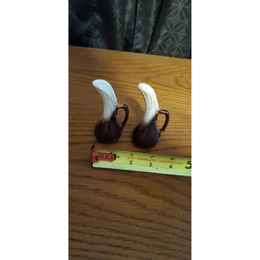 Vintage Victoria Stonewear Brown White Bud Vases With Handles Signature Sticker‎